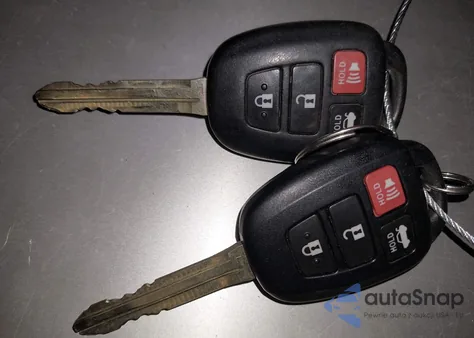 2017 Toyota Corolla Se z USA, uszkodzony, nr VIN 2T1BURHE4HC765375